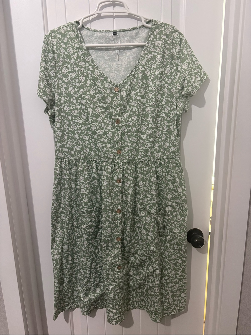 Green Floral Button-Front Dress